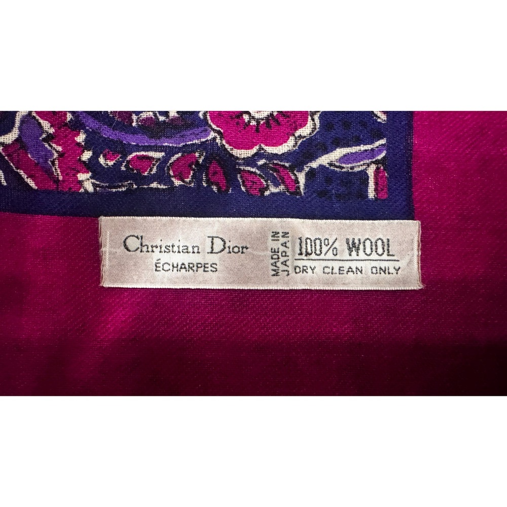 Christian Dior ECharpes Vintage Wool Scarf Magenta Fuscia Paisley Japan 35" RARE - Picture 3 of 10